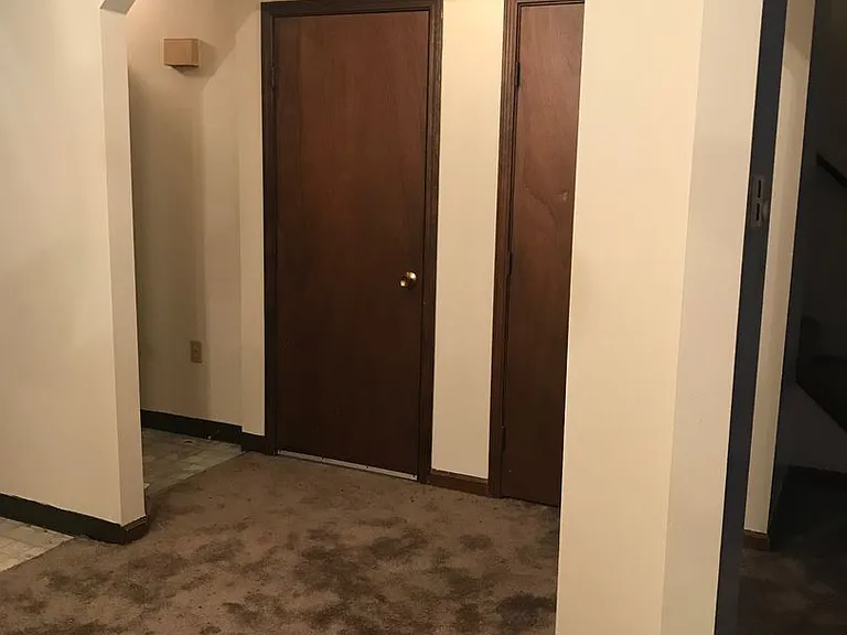 102 Newbury Hollow Ln — Photo 10