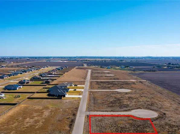 4709 Shiraz Ct, Robstown, TX 78380