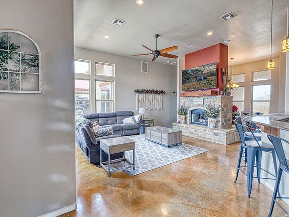 5th image of 241 Marsh