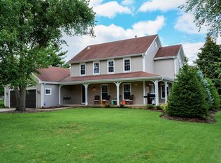 71 Burning Bush Trl, Crystal Lake, IL 60012