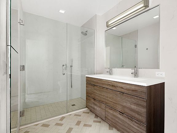 4th image of 23 W 116th St APT 12B