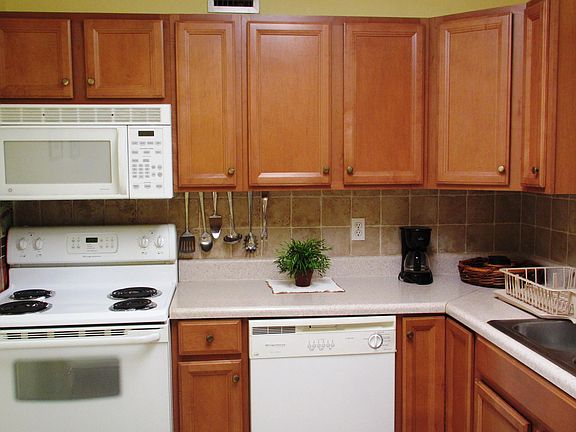 2nd image of 709 Lori Dr APT 310