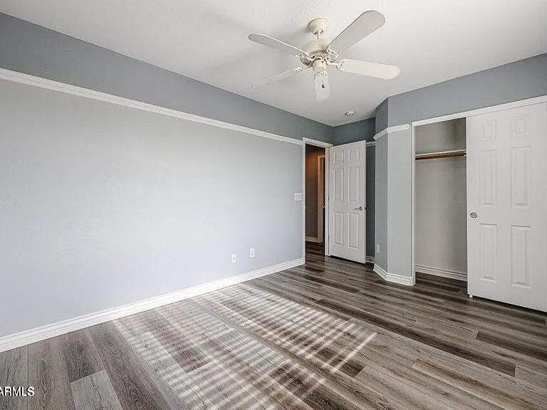 10863 W Washington St — Photo 34