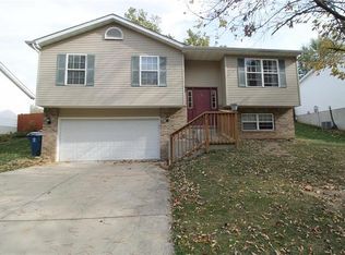 295 Harding St, Collinsville, IL 62234