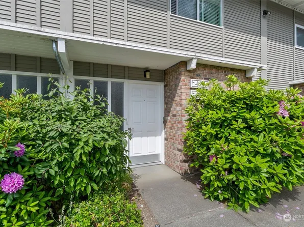 5711 122nd Place SE #221, Bellevue, WA 98006