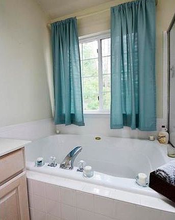 5th image of 4895 Benecia Ln