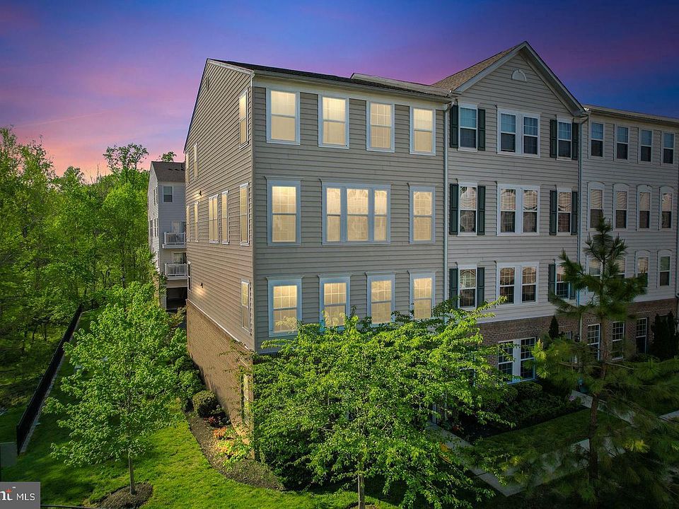 1st image of 14810 Mason Creek Cir