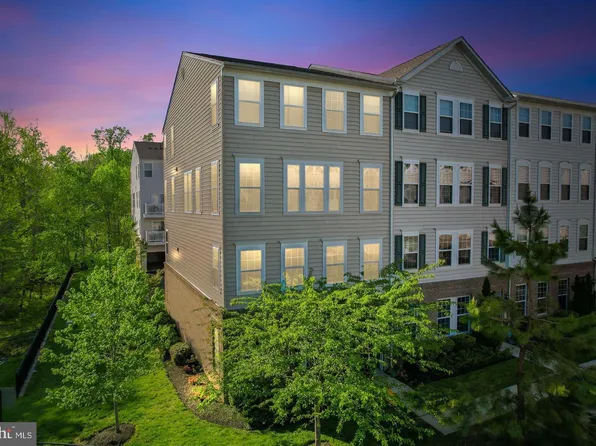 14810 Mason Creek Cir, Woodbridge, VA 22191