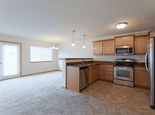 6105 Laroche Rd, Lincoln, NE 68526