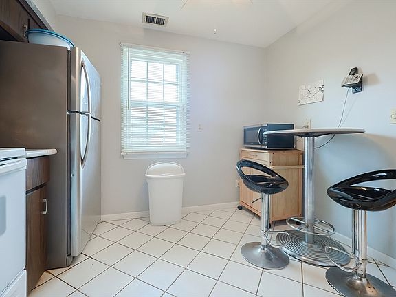 4th image of 70 Ethyl Way #70