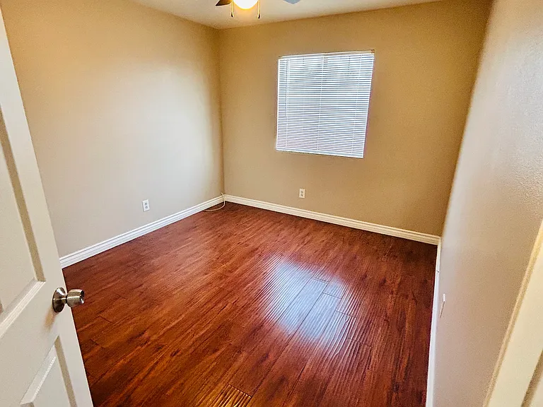 419 Brookhaven Cir — Photo 13