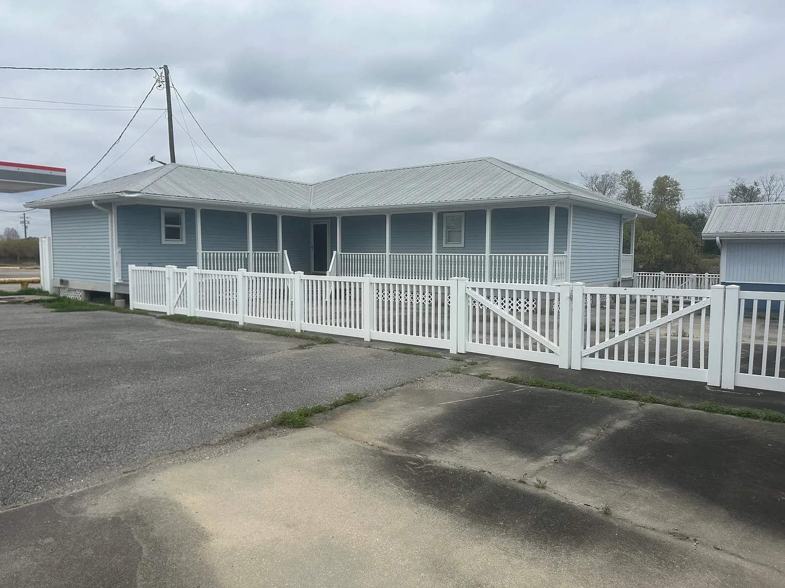 Highway 1, Larose — Photo 1