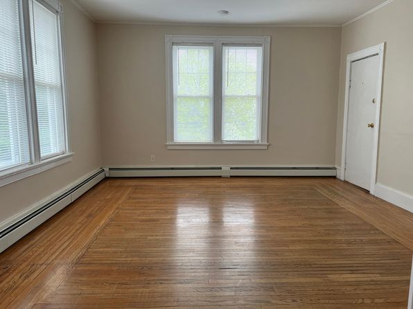 163 Greenwood St FLOOR 2