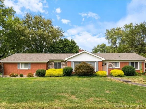 111 Lynnwood Drive, Clarksville, IN 47129