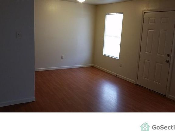 3rd image of 6801 Tara Ln #7