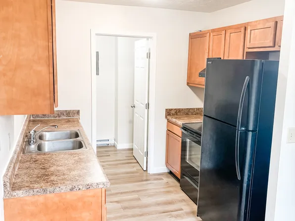 945 N Dorset Rd APT C, Troy, OH 45373