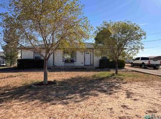 201 Elgin Rd, Carlsbad, NM 88220