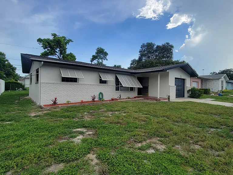 1721 Neva Dr — Photo 3