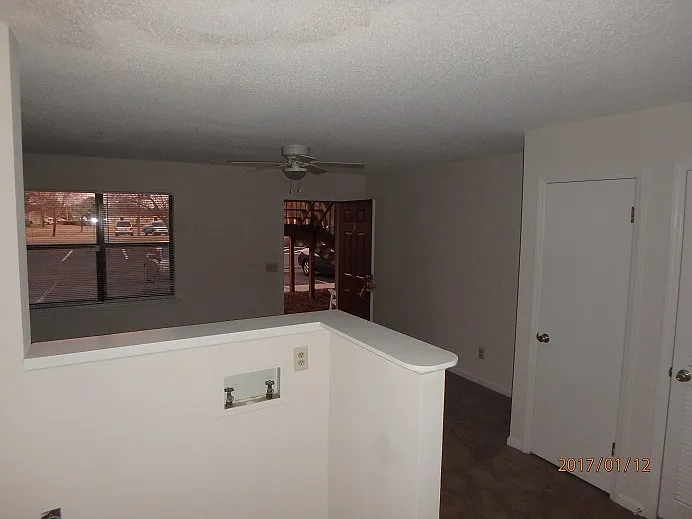 3200 Summer Pl #3 — Photo 6