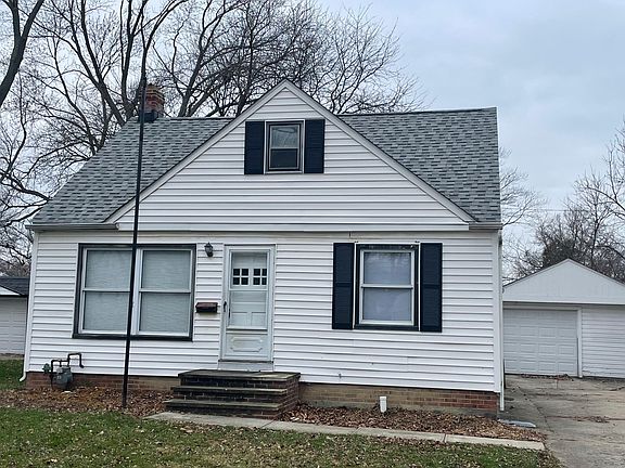 2nd image of 5098 Strawberry Ln