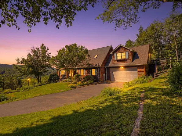217 Lower Tabernacle Rd, Jones Mills, PA 15646