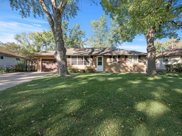 2000 Walnut St, Hastings, MN 55033