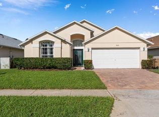 2925 Blooming Alamanda Loop, Kissimmee, FL 34747