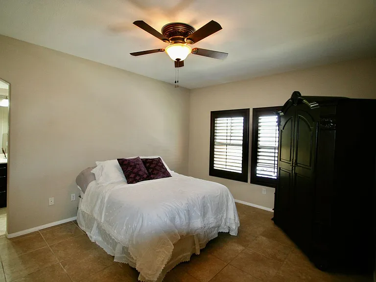 820 Canterra St #2052 — Photo 16