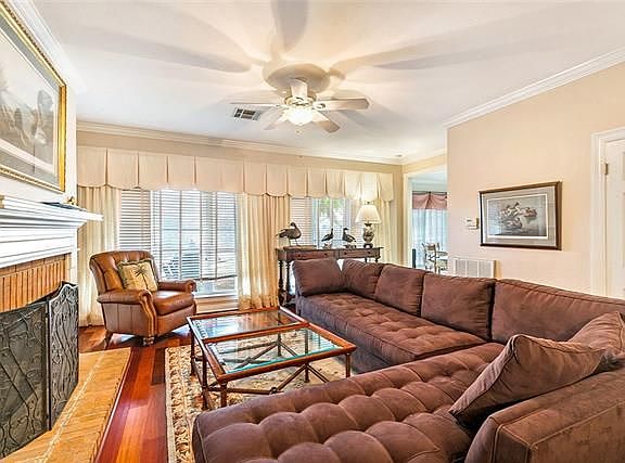 3rd image of 3808 Metairie Heights Ave
