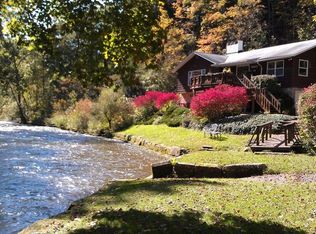 15045 Stillwater Dr, Novelty, OH 44072