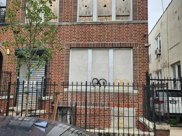 285 E 95th St, Brooklyn, NY 11212