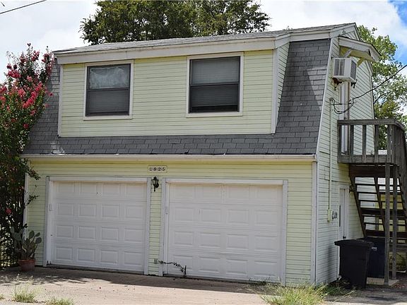2nd image of 1825 E Lake Dr