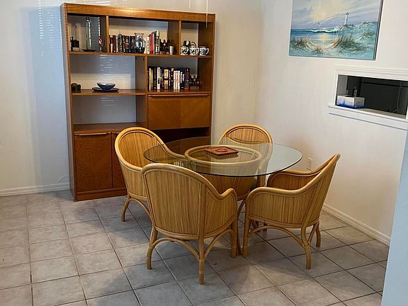 2nd image of 123 Seaport Blvd #123