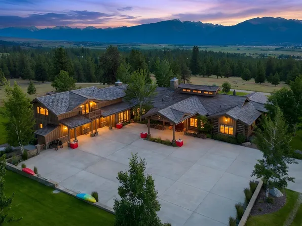 799 Lord Byron Trl, Hamilton, MT 59840