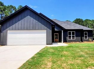 81 Holly Rd, Bowdon, GA 30108
