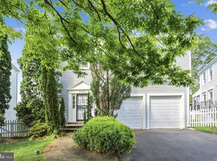 2421 Pondside Ter, Silver Spring, MD 20906