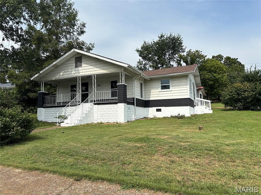 m*y様 House on the Hill 90 バレエ 700 Ethel Ave, Park Hills, MO 63601 | Zillow