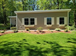 18 Woodland Dr, Lunenburg, MA 01462