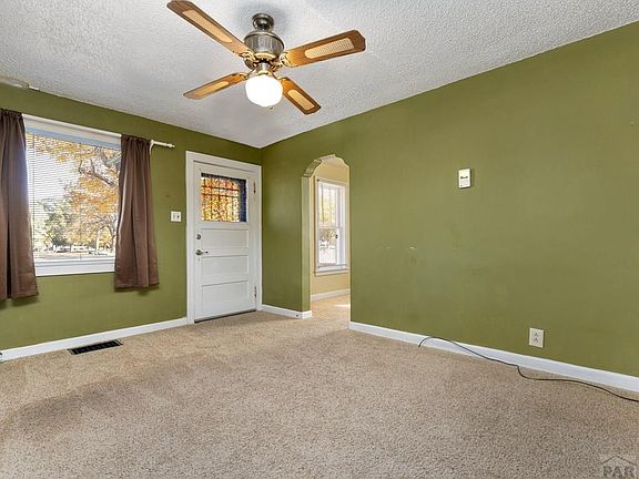 4th image of 530 W Adams Ave