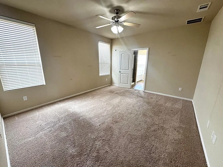 6608 Vanguard Rd — Photo 10