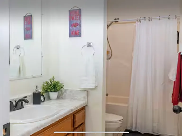 3109 Riviera Dr — Photo 23