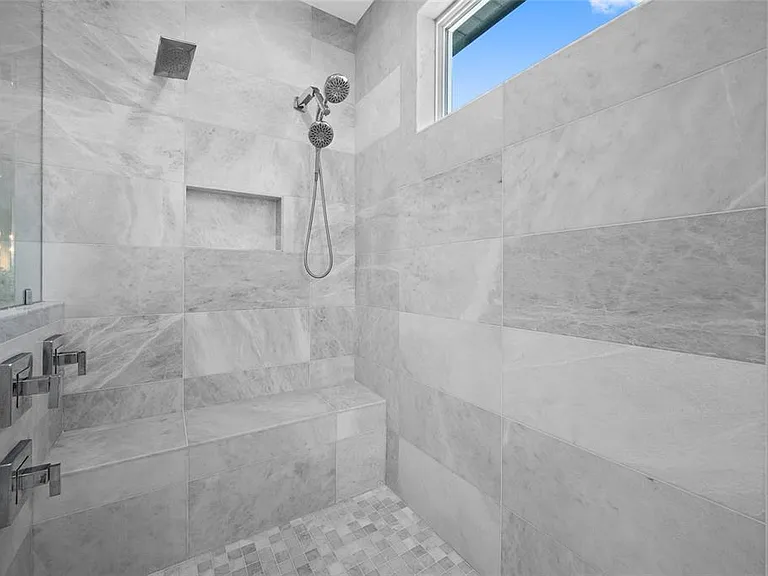 2623 S Parkview St — Photo 82