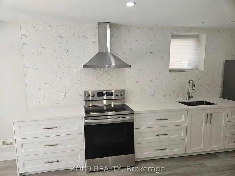 7 Adanac Dr #BASEMENT — Photo 5