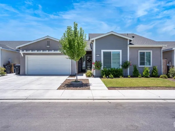 9405 Parkwood Manor Dr, Shafter, CA 93263