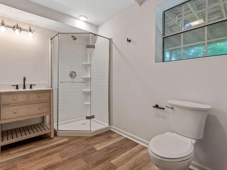 7830 Cove Ridge Dr — Photo 32