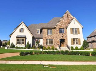 3247 N Hartwell Ridge Dr, Collierville, TN 38017