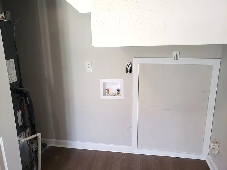 610 Commerce St #22 — Photo 13