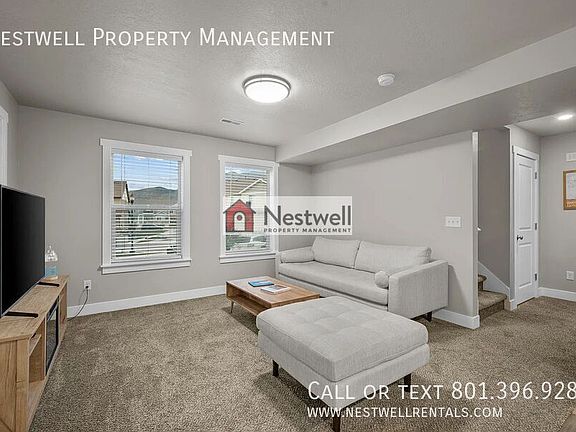5th image of 906 N Apple Seed Ln