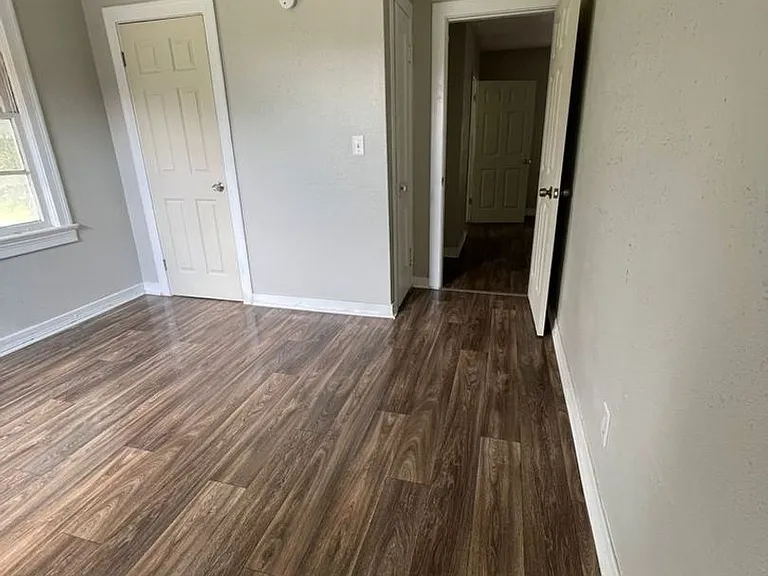 3305 N Laura St — Photo 12