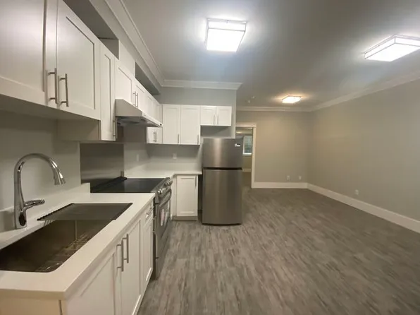 13XX 52nd St #1A, Delta, BC V4M 2Y3